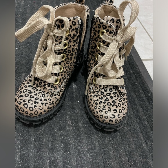 Toddler girl boots animal pattern shiny sparkly - Picture 3 of 3